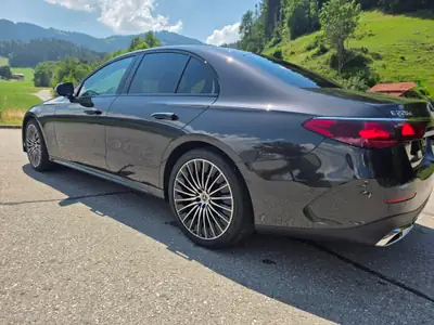 Mercedes-Benz E 220 d AMG Line 4Matic — Berline premium 220 ch, 4WD et faible consommation — detail