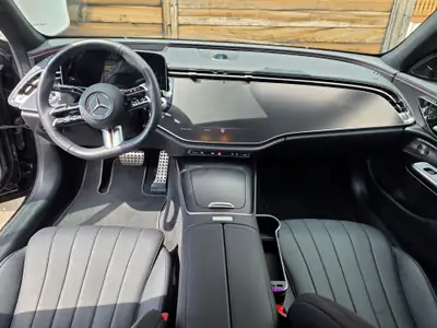 Mercedes-Benz E 220 d AMG Line 4Matic — Berline premium 220 ch, 4WD et faible consommation — Thumbnail 11