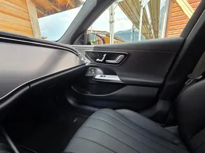 Mercedes-Benz E 220 d AMG Line 4Matic — Berline premium 220 ch, 4WD et faible consommation — Thumbnail 14