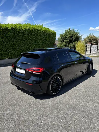 Mercedes-AMG A 35 4MATIC — Berline sportive haute performance, 63 000 km seulement — Seitenansicht