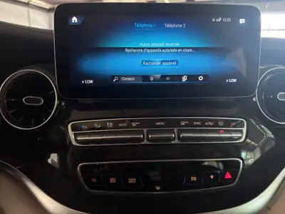 Mercedes-Benz Marco Polo Horizon V 250 D 4-Matic — Camping-car premium, toit ouvrant et caméra 360° — Miniature 15