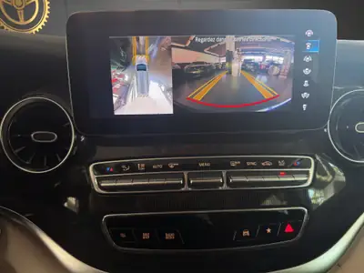 Mercedes-Benz Marco Polo Horizon V 250 D 4-Matic — Camping-car premium, toit ouvrant et caméra 360° — Miniature 17