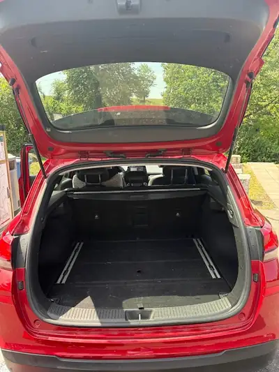 Hyundai i30 Break 1.6 CRDi — Diesel économique, 80000 km, prix négociable — tableau de bord