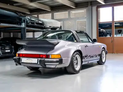 Porsche 911 Carrera 3.2 Targa Jubileé — Édition limitée 1/165, historique Porsche complet — Miniature 9