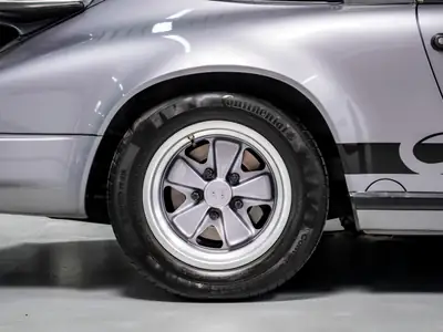 Porsche 911 Carrera 3.2 Targa Jubileé — Édition limitée 1/165, historique Porsche complet — Miniature 14
