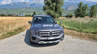 Mercedes-Benz GLB 250 Style 4matic — SUV compact polyvalent, première main avec 22'800 km — fianco