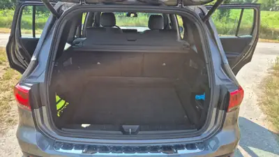 Mercedes-Benz GLB 250 Style 4matic — SUV compact polyvalent, première main avec 22'800 km — Miniatura 14