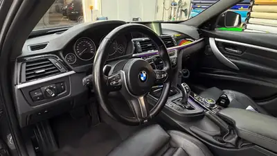 BMW 330d xDrive Touring — Monospace diesel performant, 282 000 km, sans sinistre — rear view