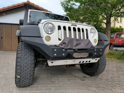 Jeep Wrangler 2.8 CRD Rubicon Unlimited — SUV 7 places robuste, diesel, 4x4 intégral — arrière