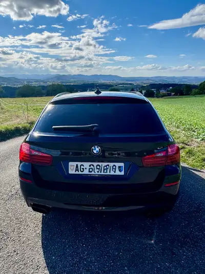 BMW M550d xDrive — Break sportif diesel, 381 ch et transmission intégrale — interni