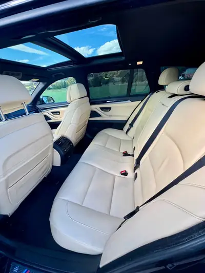BMW M550d xDrive — Break sportif diesel, 381 ch et transmission intégrale — Miniatura 10
