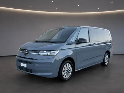 VW T7 Multivan 1.4 eHybrid Life — 7 places, hybride rechargeable, version longue — Seitenansicht