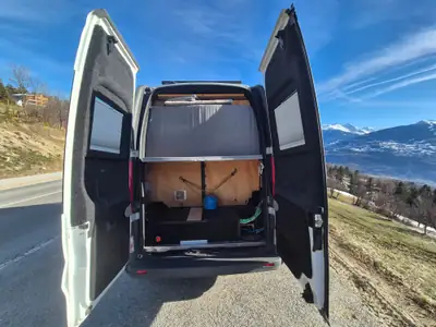 Opel Vivaro 2.5 CDTI 146 — Van aménagé robuste, sans sinistre, 187 000 km — Miniature 12