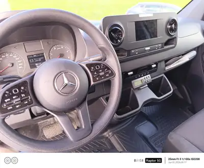 Mercedes-Benz Sprinter 2.0 CDI 315 — Utilitaire professionnel robuste, 102'000 km seulement — Detail