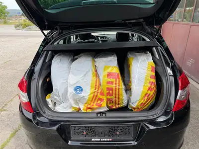 Citroën C4 Picasso 1.6 VTi — Monospace familial spacieux, sans accident — Miniatura 9