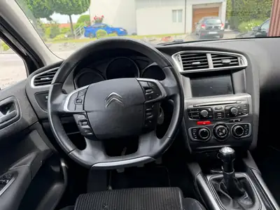 Citroën C4 Picasso 1.6 VTi — Monospace familial spacieux, sans accident — Miniatura 8