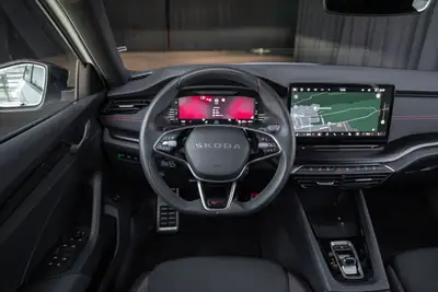Skoda Octavia Combi RS 2.0 TSI — Break sportif haute performance, quasi neuf — Miniature 16