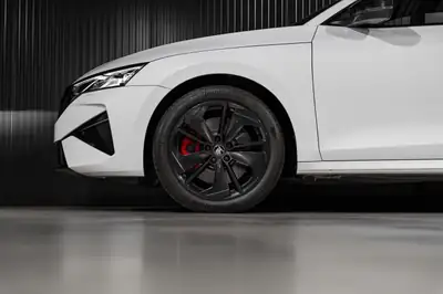 Skoda Octavia Combi RS 2.0 TSI — Break sportif haute performance, quasi neuf — Miniature 26
