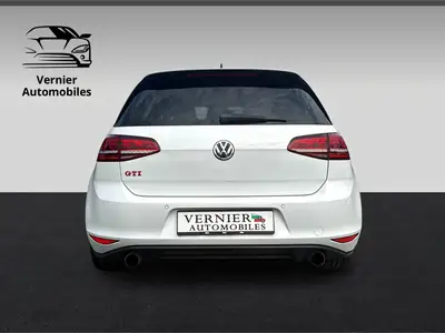 VW Golf 2.0 TSI GTI Performance DSG — sportivité authentique, entretien réduit — tableau de bord