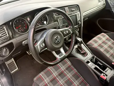 VW Golf 2.0 TSI GTI Performance DSG — sportivité authentique, entretien réduit — Miniature 10