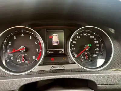 VW Golf 2.0 TSI GTI Performance DSG — sportivité authentique, entretien réduit — Miniature 15