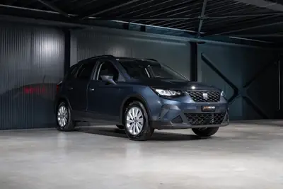 SEAT Arona 1.0 TSI Style DSG — SUV compact dynamique, 13 500 km seulement — détail