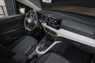 SEAT Arona 1.0 TSI Style DSG — SUV compact dynamique, 13 500 km seulement — Miniature 14