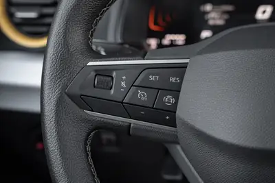 SEAT Arona 1.0 TSI Style DSG — SUV compact dynamique, 13 500 km seulement — Miniature 21