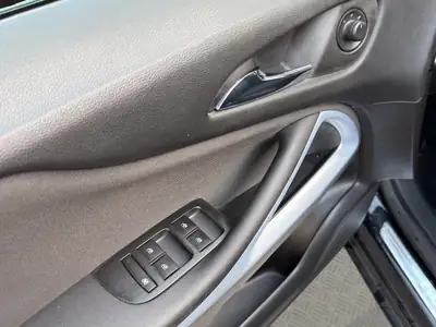 Opel Zafira 1.6 CDTi Enjoy — Monospace 7 places fiable, diesel économique et entretenu — Miniature 9