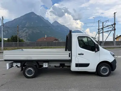 Opel Movano 2.3 CDTI 180 ch — Utilitaire fiable, faible kilométrage, état impeccable — tableau de bord