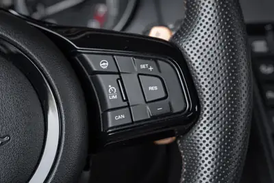 Jaguar F-Type Coupé 3.0 V6 S/C — Sportive britannique affûtée, 59 950 km seulement — Miniatura 19