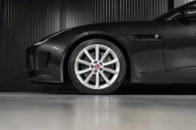 Jaguar F-Type Coupé 3.0 V6 S/C — Sportive britannique affûtée, 59 950 km seulement — Miniatura 25