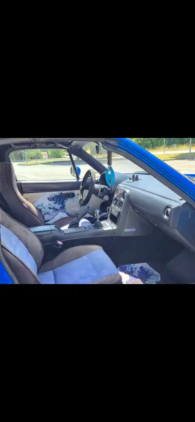 Mazda MX-5 NA 1.6i — Le roadster mythique des années 90, exempt d'accident — Thumbnail 13