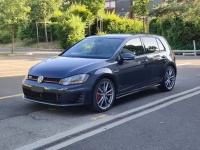 Volkswagen Golf 7 GTI Performance — 230 ch, DSG, design sportif affirmé — côté