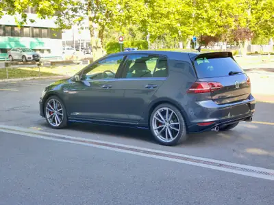 Volkswagen Golf 7 GTI Performance — 230 ch, DSG, design sportif affirmé — détail