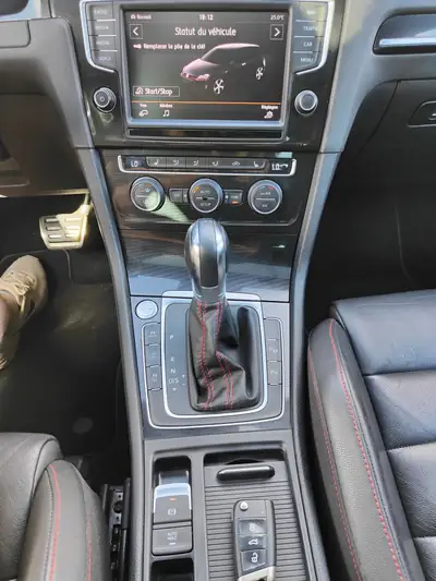 Volkswagen Golf 7 GTI Performance — 230 ch, DSG, design sportif affirmé — Miniature 11