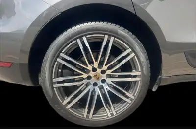 Porsche Macan 3.0 V6 S — SUV sportif premium, 340 ch et faible kilométrage — côté
