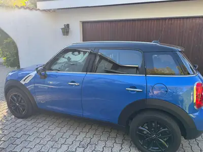 MINI Countryman Cooper ALL4 — SUV compact polyvalent, transmission automatique — interni