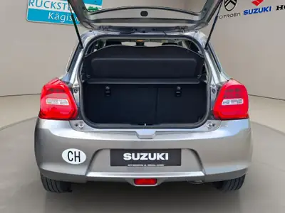 Suzuki Swift 1.2 Hybrid 4x4 — Citadine polyvalente et économe à faible kilométrage — Miniature 12