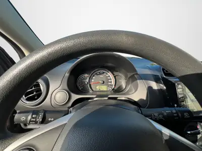 Mitsubishi Space Star 1.2 Inform 2024 — Citadine pratique, 15 800 km seulement — Miniature 11