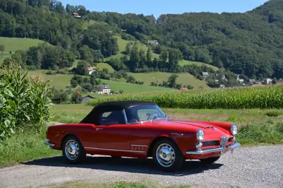 Alfa Romeo Spider Carozzeria Touring 1961 — Chef-d'œuvre restauré, authentique et rare — Außenansicht