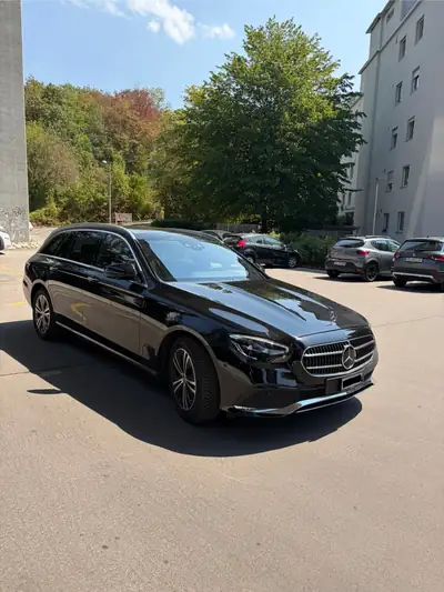 Mercedes-Benz E 200 Avantgarde 4matic — Break hybride mild, 71 000 km, design premium — vista esterna