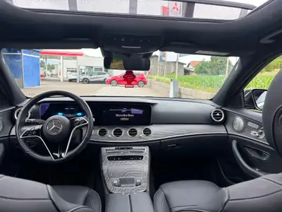 Mercedes-Benz E 200 Avantgarde 4matic — Break hybride mild, 71 000 km, design premium — interni
