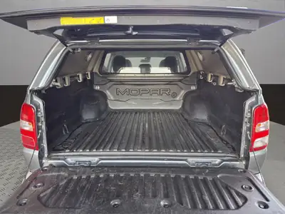 FIAT Fullback LX 2.4 MJ — Pick-up robuste 4WD, diesel économe et sans sinistre — Miniature 12