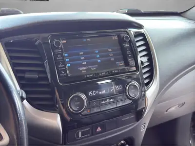 FIAT Fullback LX 2.4 MJ — Pick-up robuste 4WD, diesel économe et sans sinistre — Miniature 18