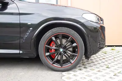 BMW X4 xDrive 48V 20d M Sport — SUV coupé diesel hybride, pack M complet et technologie 360° — tableau de bord
