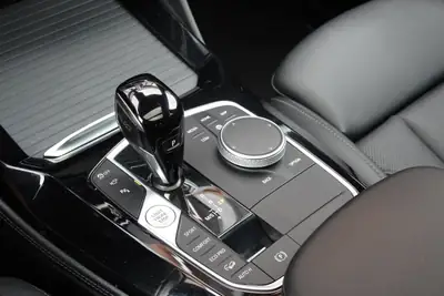 BMW X4 xDrive 48V 20d M Sport — SUV coupé diesel hybride, pack M complet et technologie 360° — Miniature 16