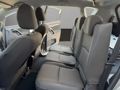 Toyota Verso 1.8 Luna Multidrive S — Monospace 7 places, fiable et équipé — Miniature 9