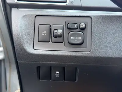 Toyota Verso 1.8 Luna Multidrive S — Monospace 7 places, fiable et équipé — Miniature 11