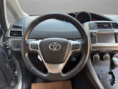 Toyota Verso 1.8 Luna Multidrive S — Monospace 7 places, fiable et équipé — Miniature 12